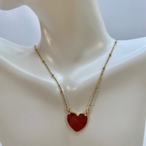 “Dump Him” necklace on delicate gold tone chain. - Picture 4 of 7